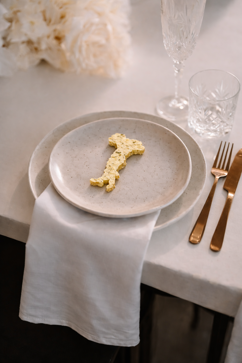 Olaszország alakú vajforma az Allora Hotel számára